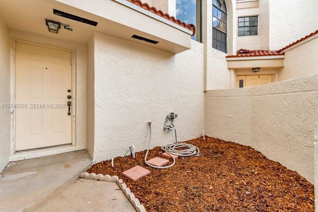 3454 Laurel Oaks Ln, Hollywood, FL 33021