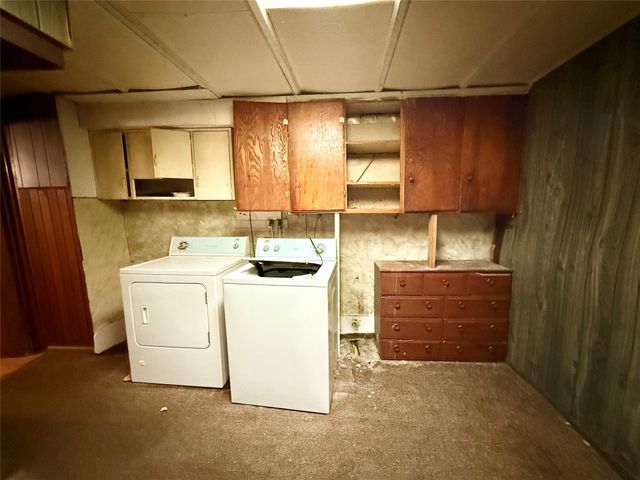 2146 Capitol Avenue, Des Moines, IA 50317