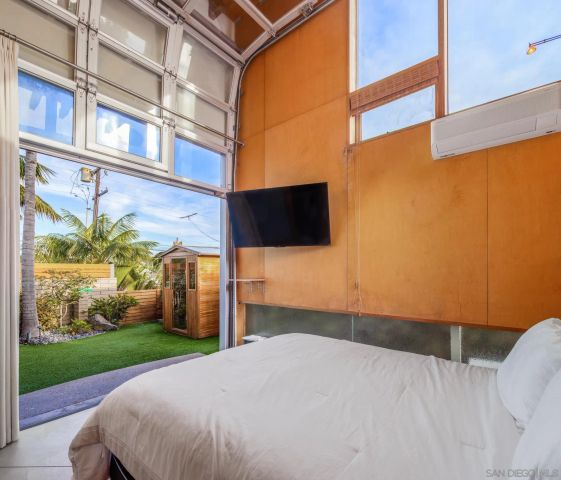 330 Neptune Ave, Encinitas, CA 92024