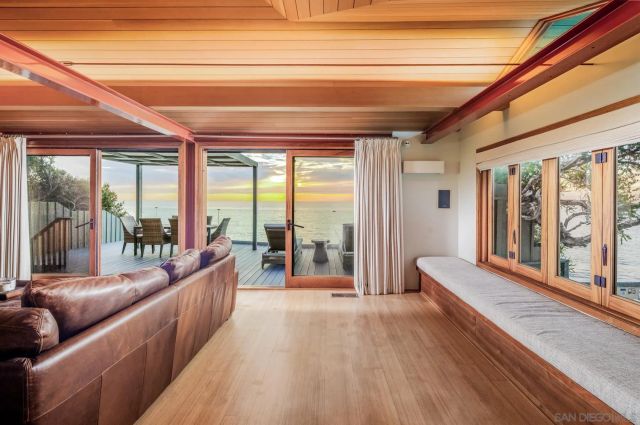330 Neptune Ave, Encinitas, CA 92024
