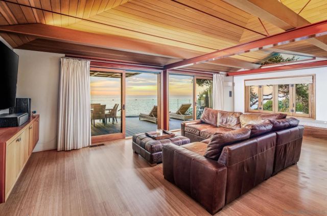 330 Neptune Ave, Encinitas, CA 92024