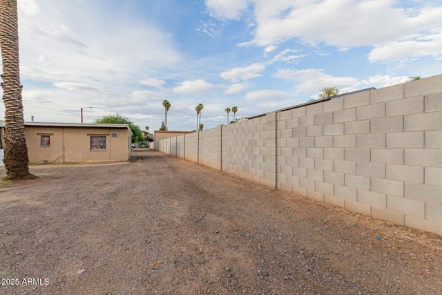 2612 W GLENROSA Avenue, Phoenix, AZ 85017