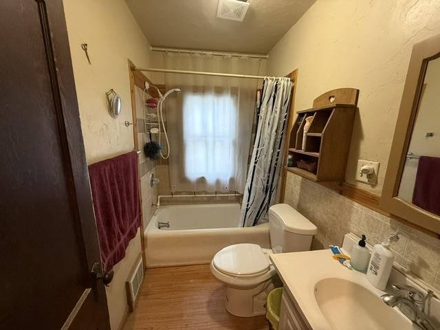 1007 HASTINGS STREET, Green Bay, WI 54301