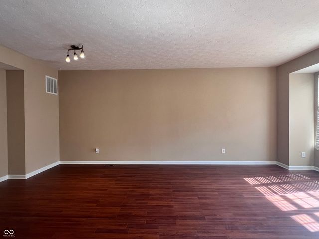 3332 Decker Ridge Drive, Indianapolis, IN 46268