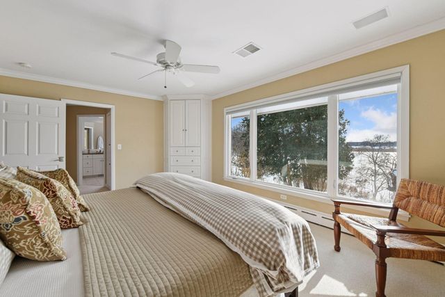 7011 Willow Creek Road, Eden Prairie, MN 55344