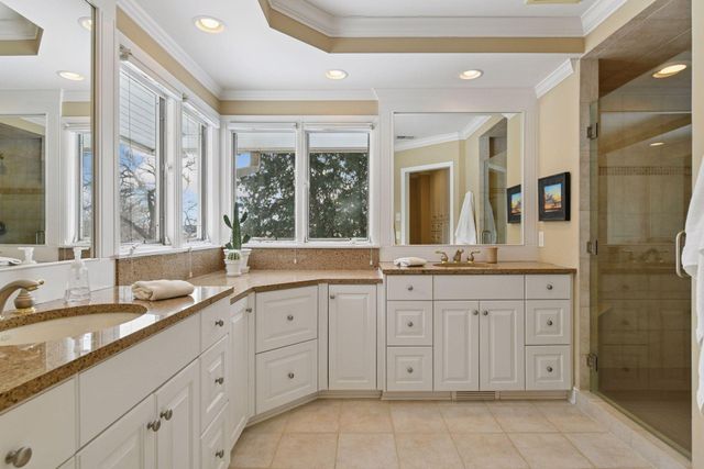 7011 Willow Creek Road, Eden Prairie, MN 55344