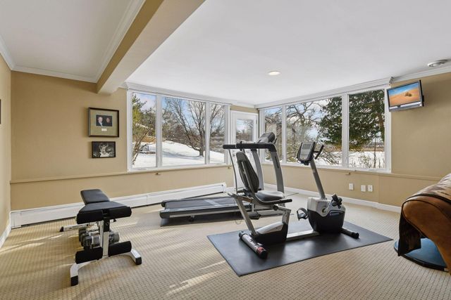 7011 Willow Creek Road, Eden Prairie, MN 55344