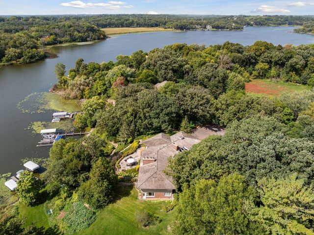 7011 Willow Creek Road, Eden Prairie, MN 55344