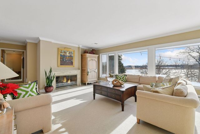 7011 Willow Creek Road, Eden Prairie, MN 55344