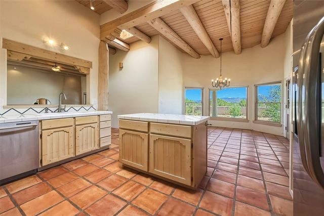 25 Estambre Road, Santa Fe, NM 87508