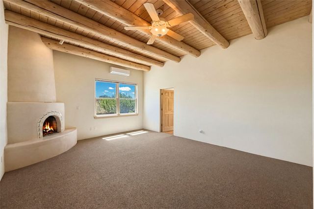 25 Estambre Road, Santa Fe, NM 87508