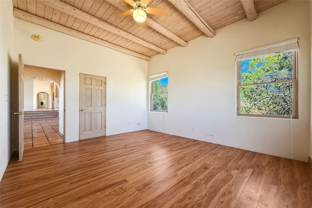 25 Estambre Road, Santa Fe, NM 87508