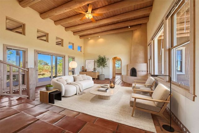 25 Estambre Road, Santa Fe, NM 87508