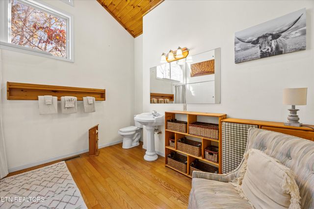 3267 Cosby Creek Rd, Cosby, TN 37722