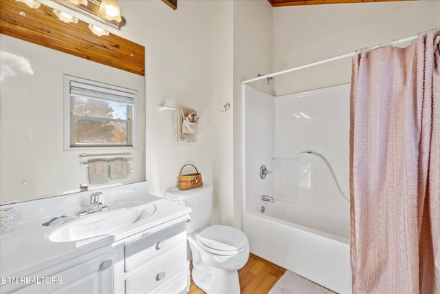 3267 Cosby Creek Rd, Cosby, TN 37722