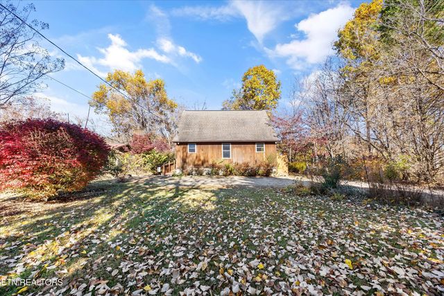 3267 Cosby Creek Rd, Cosby, TN 37722