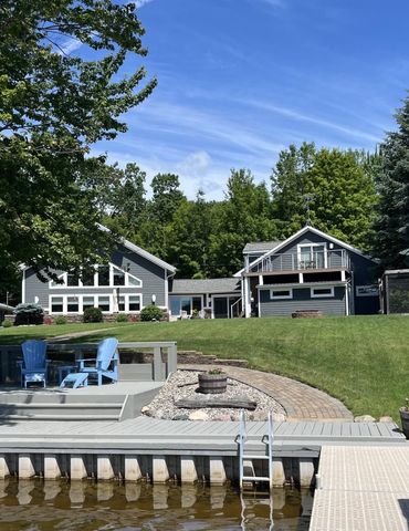 4411 Betty Lee Boulevard, Gladwin, MI 48624