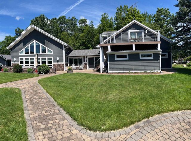 4411 Betty Lee Boulevard, Gladwin, MI 48624