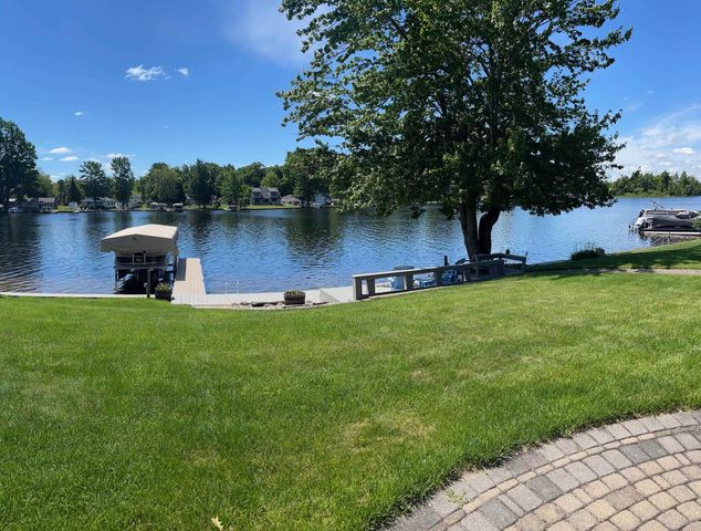 4411 Betty Lee Boulevard, Gladwin, MI 48624