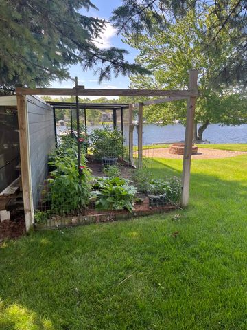 4411 Betty Lee Boulevard, Gladwin, MI 48624