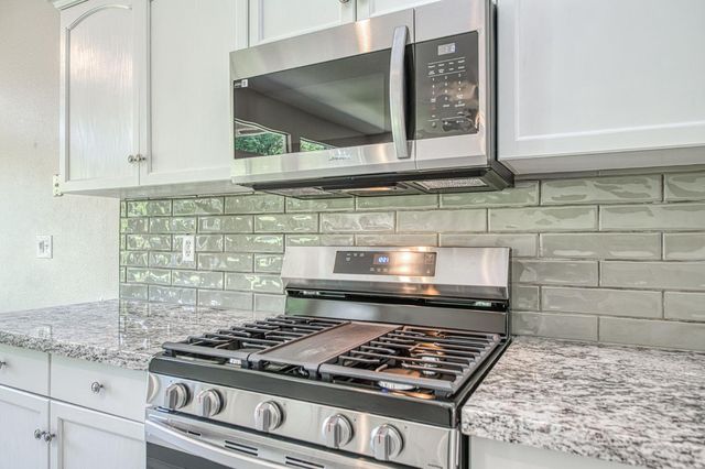 5484 El Paso, Fresno, CA 93722