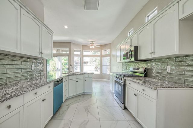 5484 El Paso, Fresno, CA 93722