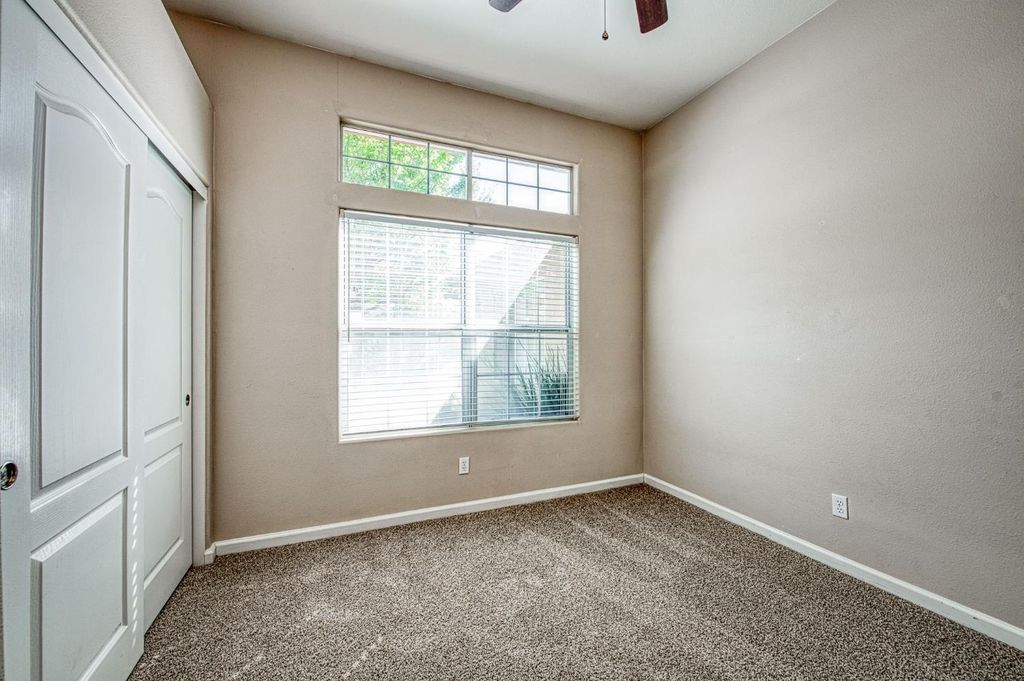 Image 24 of property listing at 5484 El Paso, Fresno, CA 93722