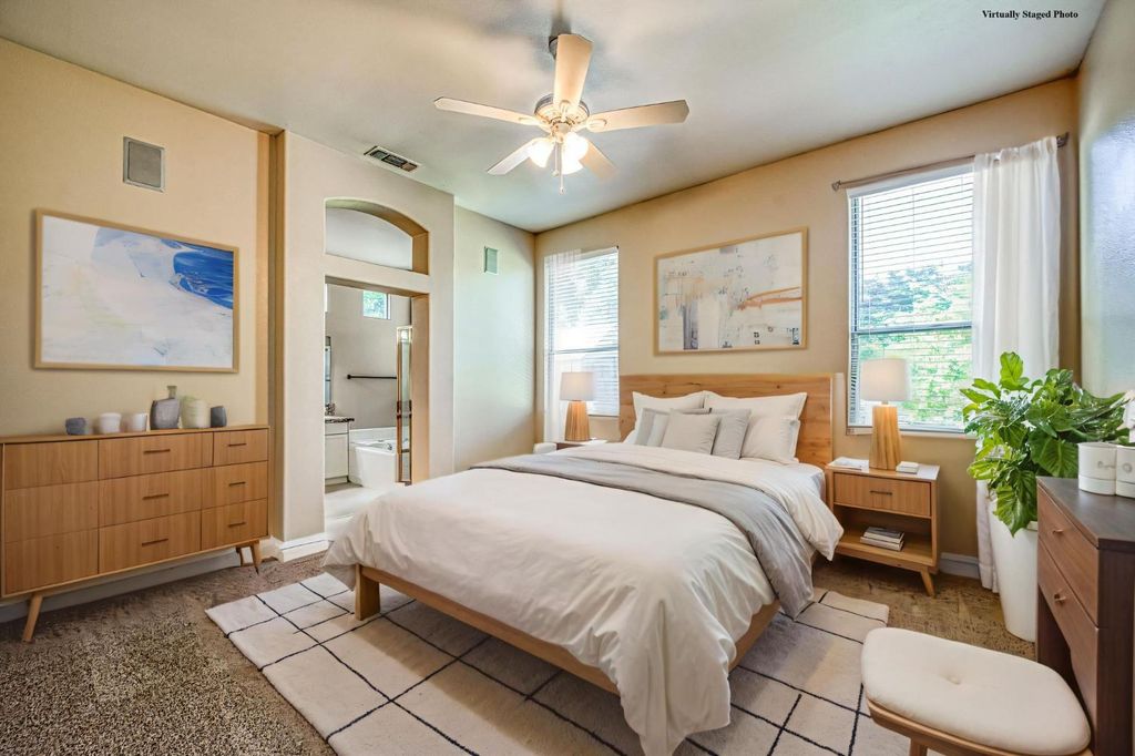 Image 40 of property listing at 5484 El Paso, Fresno, CA 93722