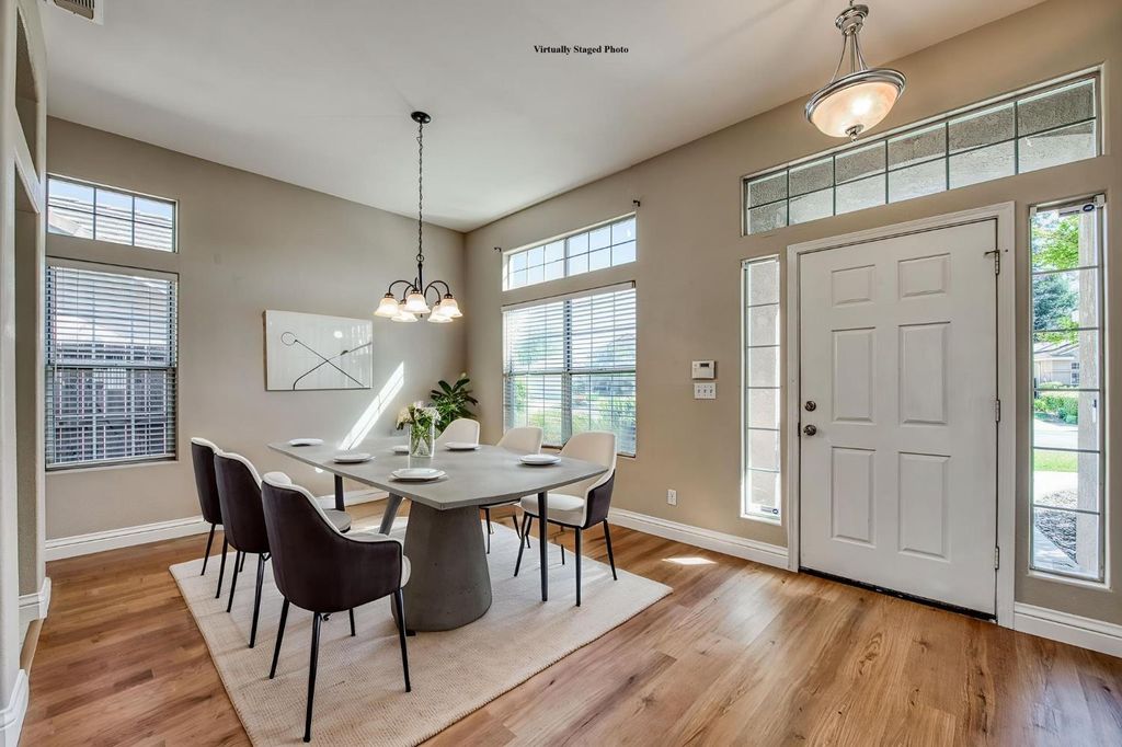 Image 42 of property listing at 5484 El Paso, Fresno, CA 93722