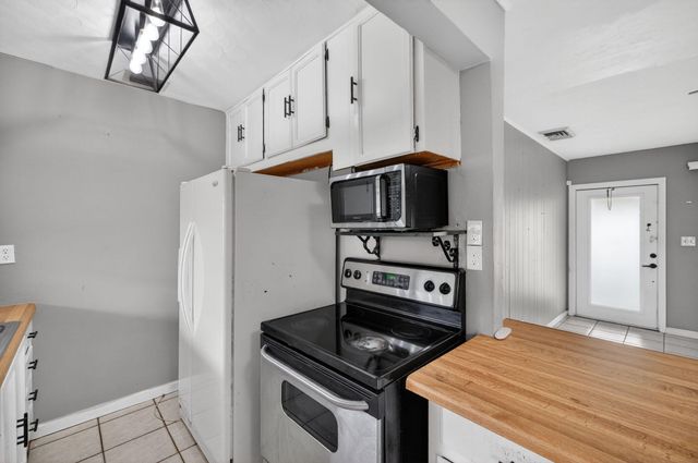 4117 NW 5th Avenue, Oakland Park, FL 33309