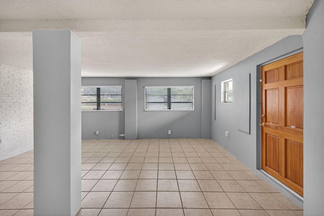 4117 NW 5th Avenue, Oakland Park, FL 33309