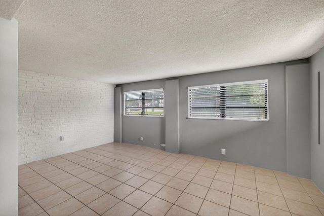 4117 NW 5th Avenue, Oakland Park, FL 33309