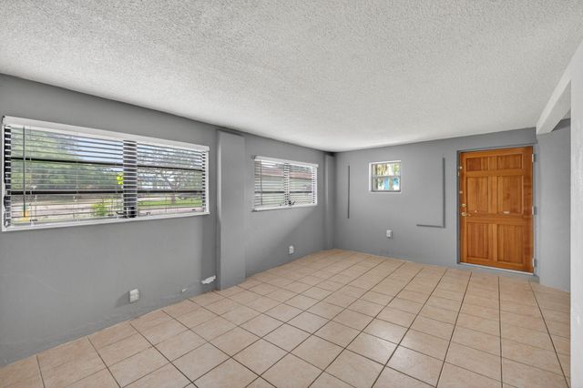 4117 NW 5th Avenue, Oakland Park, FL 33309