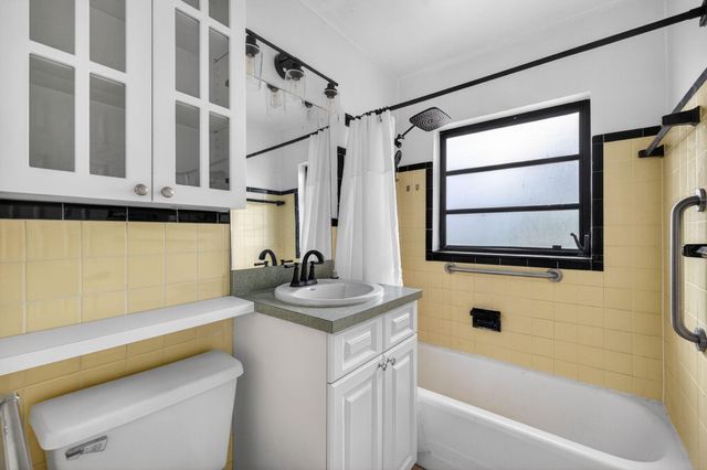 4117 NW 5th Avenue, Oakland Park, FL 33309