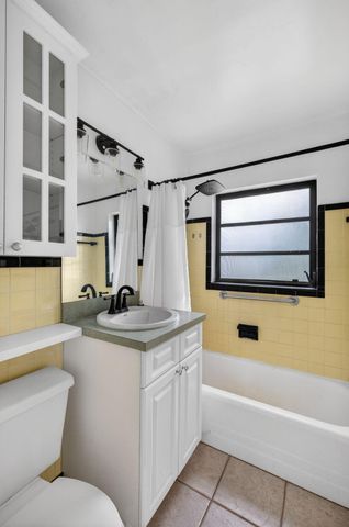 4117 NW 5th Avenue, Oakland Park, FL 33309