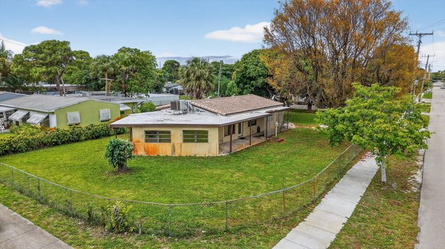 4117 NW 5th Avenue, Oakland Park, FL 33309