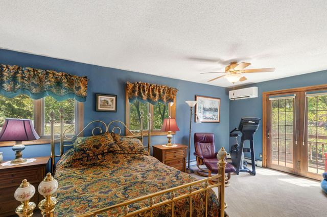 101 Timberland Drive, Burnsville, MN 55337
