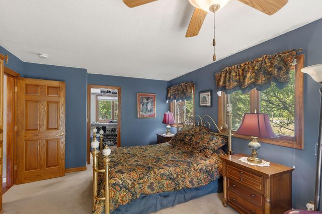 101 Timberland Drive, Burnsville, MN 55337
