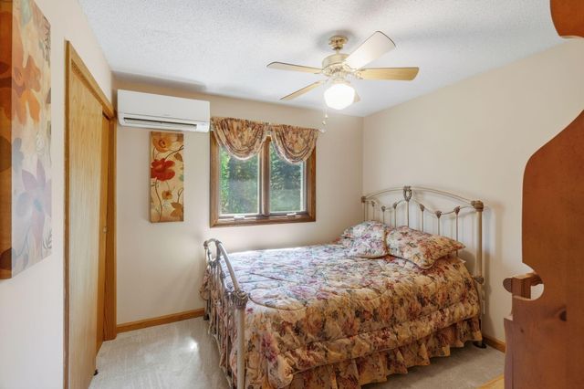 101 Timberland Drive, Burnsville, MN 55337