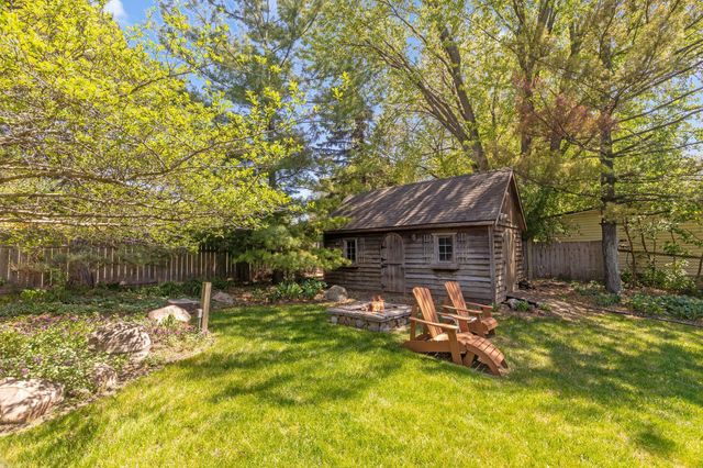 101 Timberland Drive, Burnsville, MN 55337