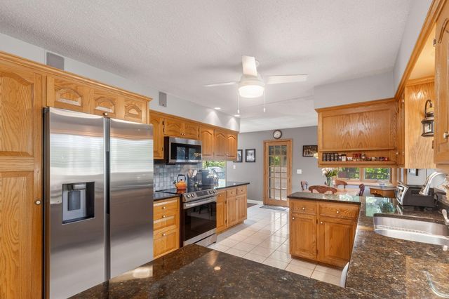 101 Timberland Drive, Burnsville, MN 55337