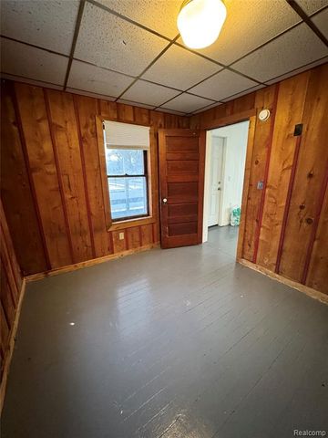 2420 Bay Street, Saginaw, MI 48602