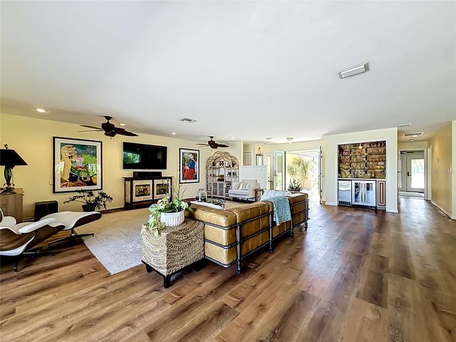 2162 W VINA DEL MAR BOULEVARD, St Pete Beach, FL 33706