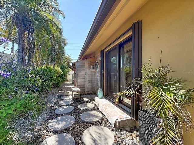 2162 W VINA DEL MAR BOULEVARD, St Pete Beach, FL 33706