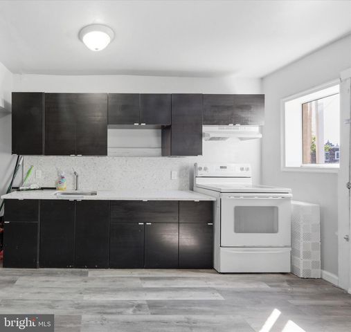 817 W 11TH ST, Chester, PA 19013