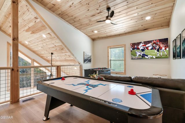 3138 Stepping Stone Drive, Sevierville, TN 37862