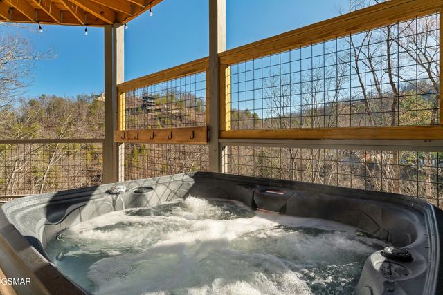 3138 Stepping Stone Drive, Sevierville, TN 37862