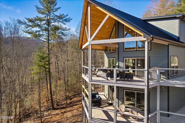 3138 Stepping Stone Drive, Sevierville, TN 37862