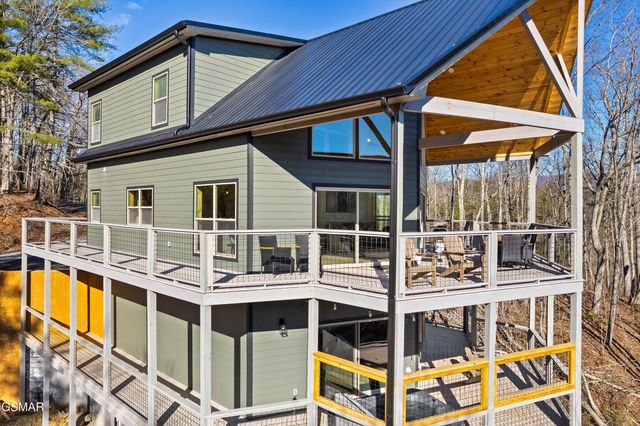 3138 Stepping Stone Drive, Sevierville, TN 37862