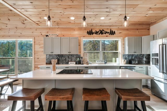 3138 Stepping Stone Drive, Sevierville, TN 37862